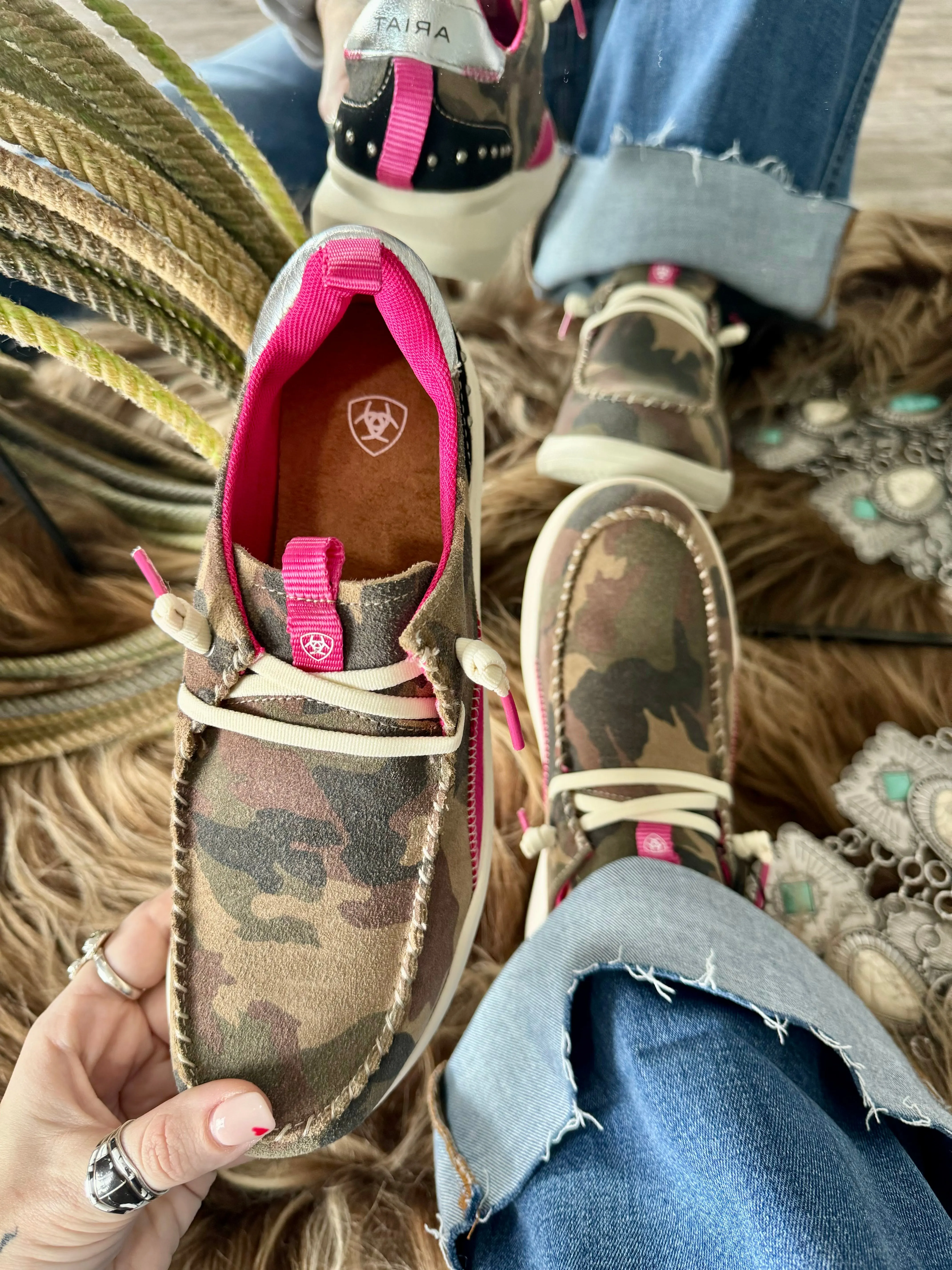 ARIAT Hilo Studs Casually Camo