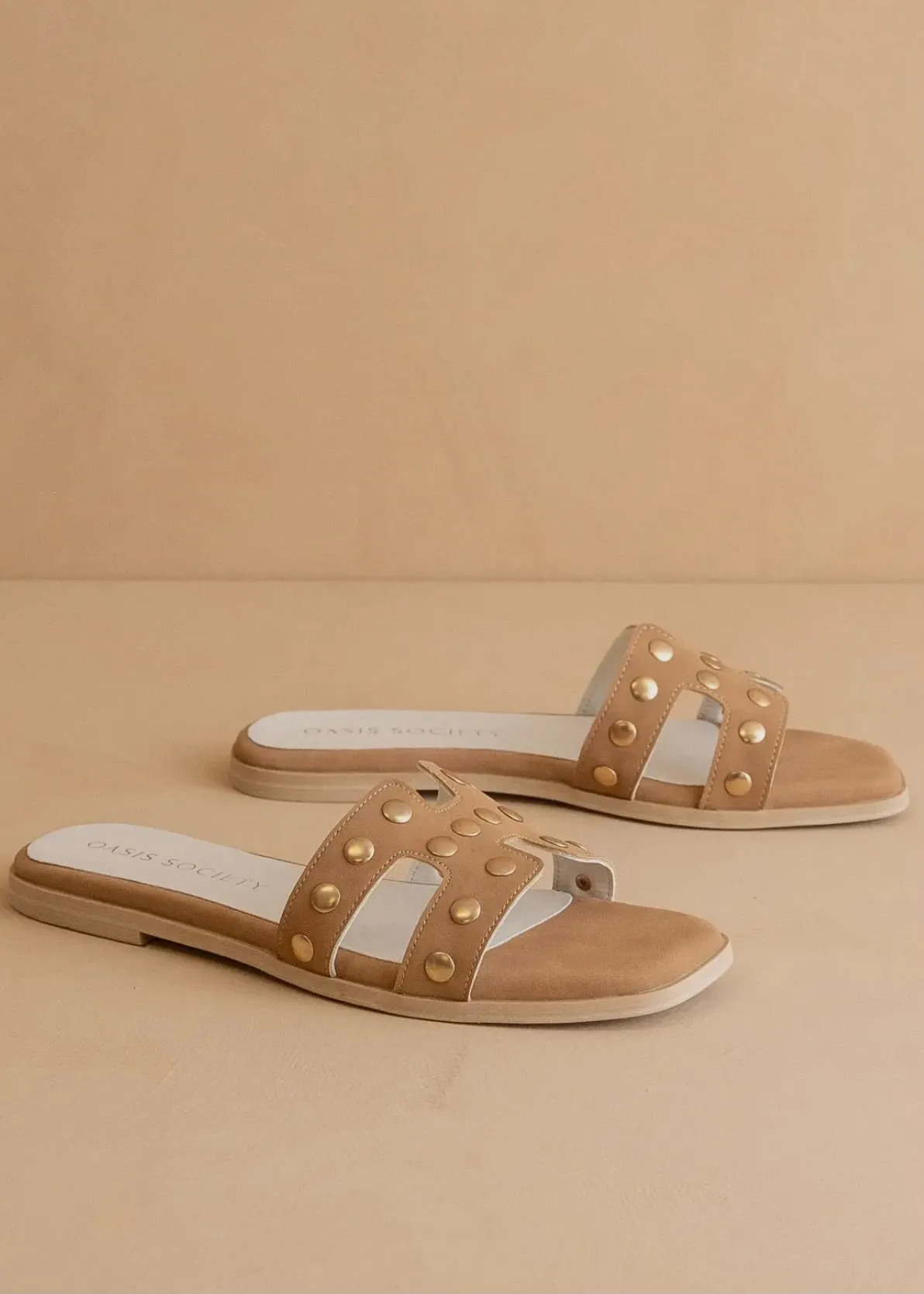Camel Studded H Band Slides