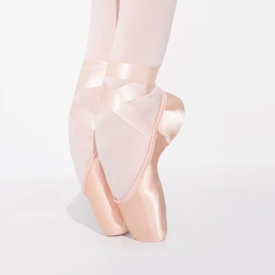 Capezio Airess Pointe Shoe #7.5 Shank Tapered Box