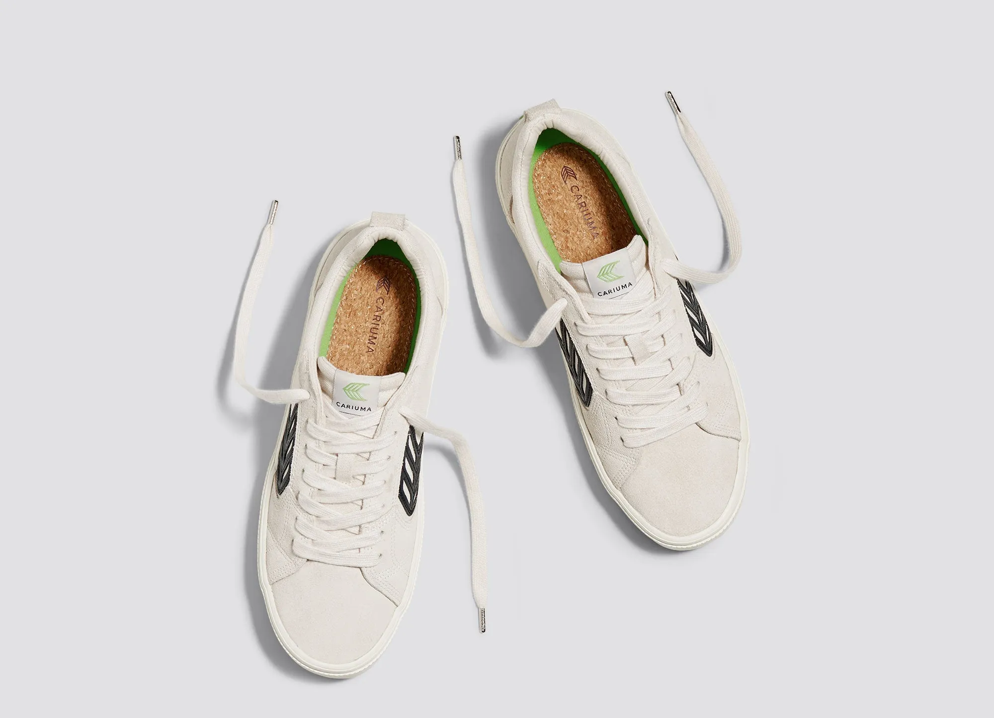 CATIBA PRO Skate Vintage White Suede and Canvas Black Logo Sneaker Women