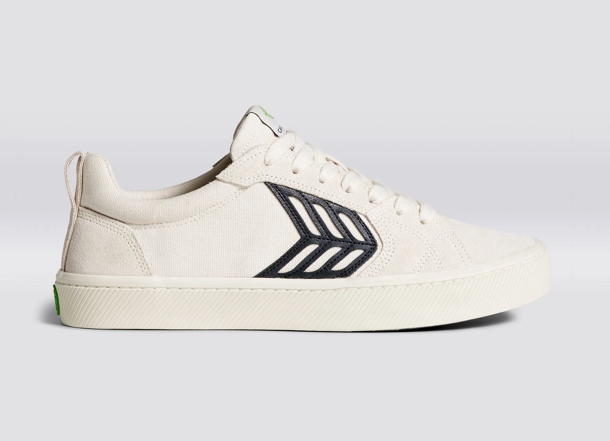 CATIBA PRO Skate Vintage White Suede and Canvas Black Logo Sneaker Women