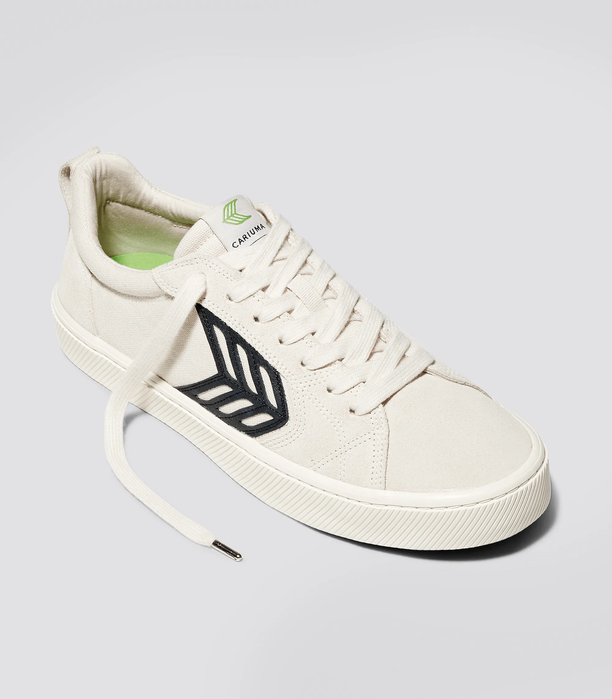 CATIBA PRO Skate Vintage White Suede and Canvas Black Logo Sneaker Women