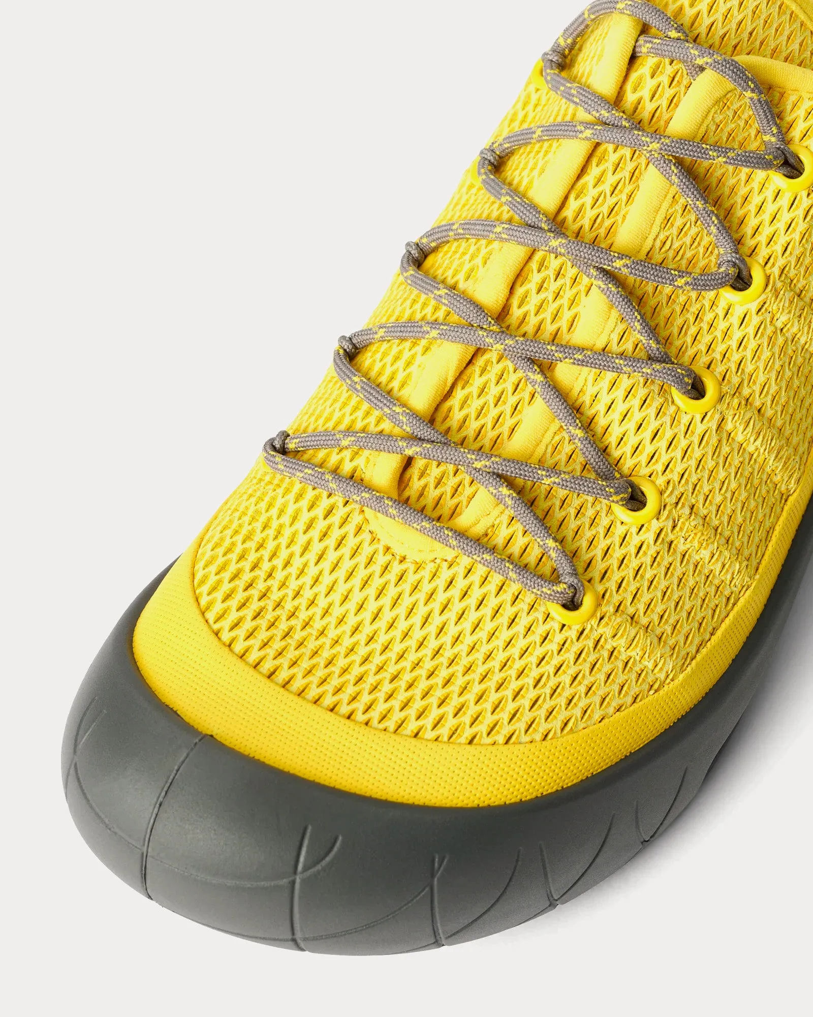 Cluster X Sneaker Bumblebee / Steel Grey Low Top Sneakers