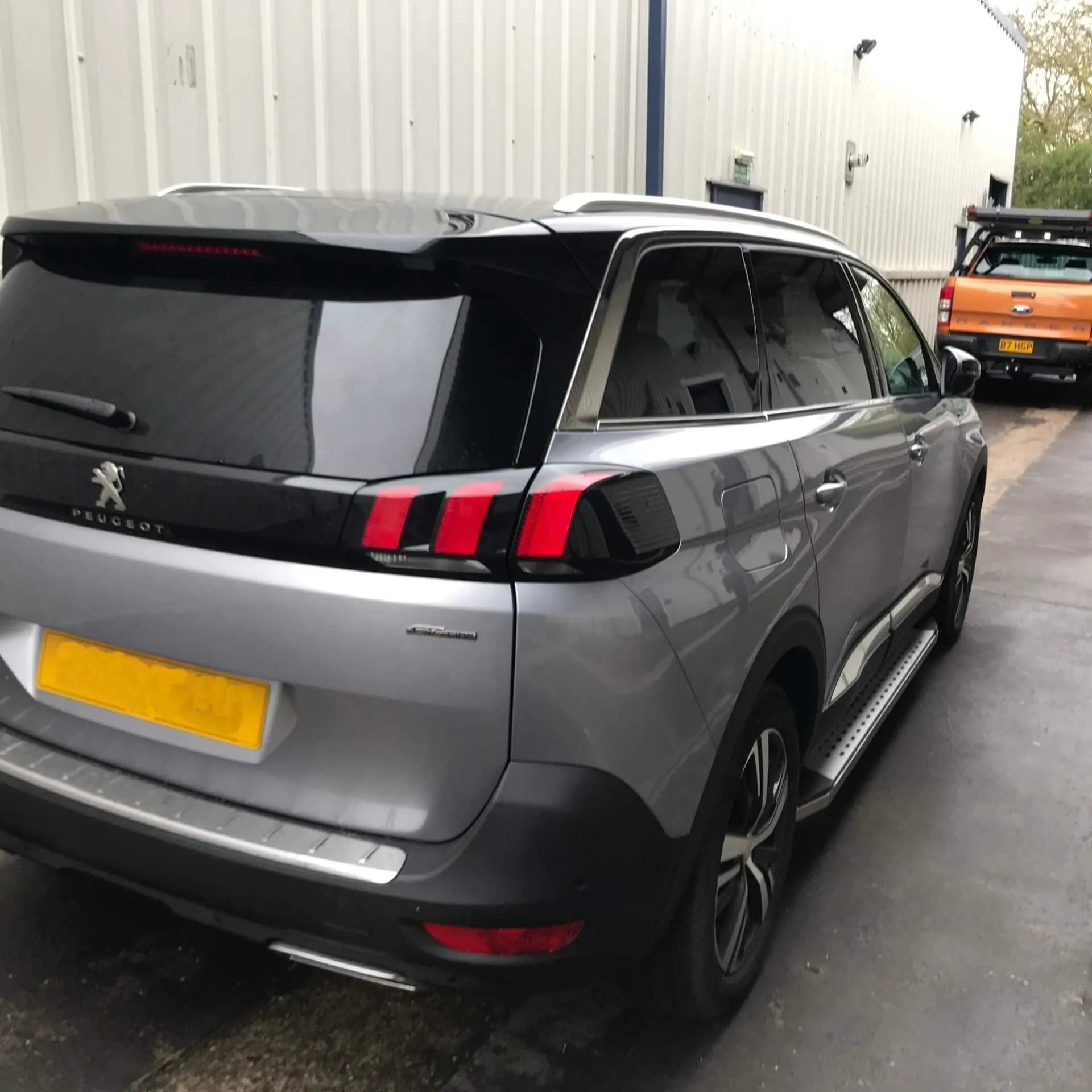 Freedom Side Steps Running Boards for Peugeot 5008 2016-2024