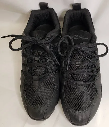 Leta -- Split Sole Dancesneaker -- Black