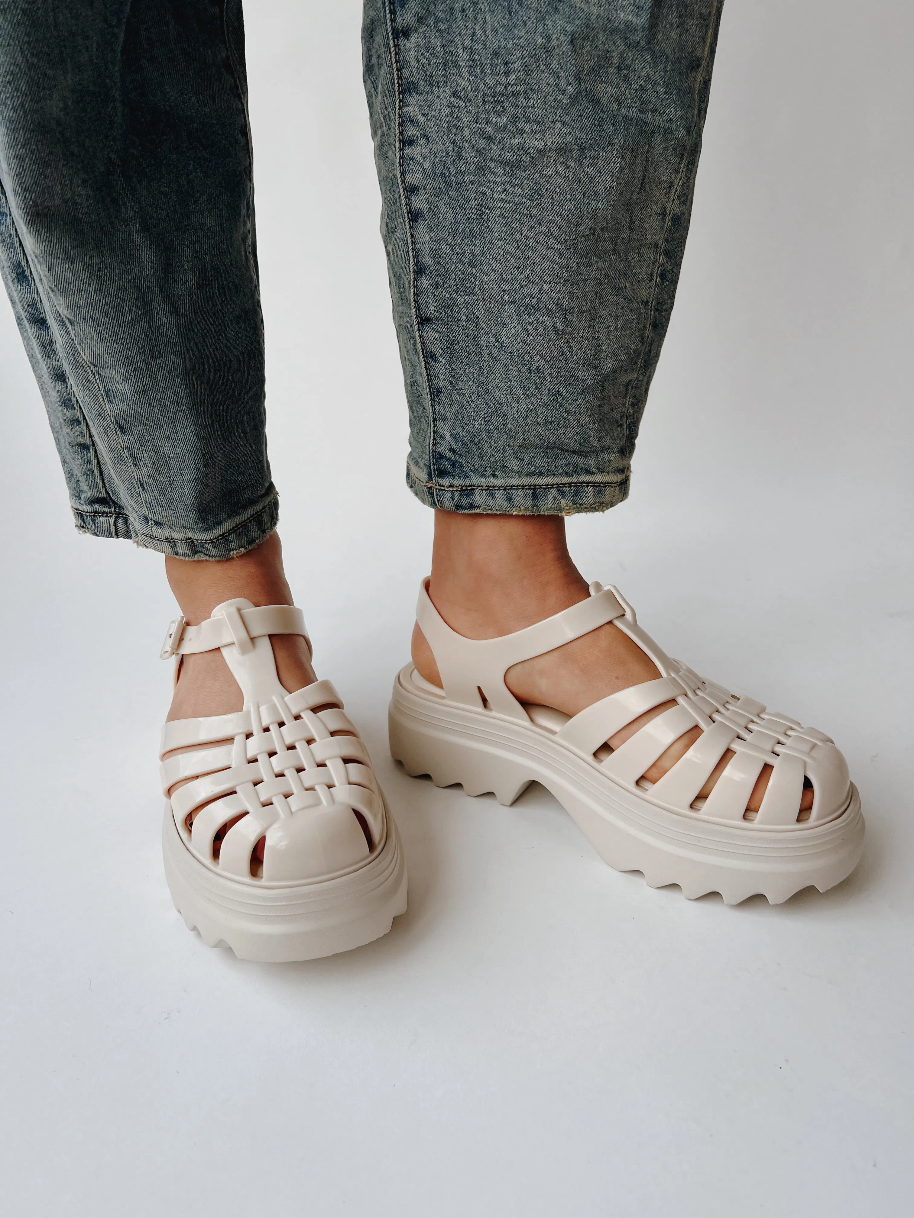 Melissa: Possession Platform II in Beige