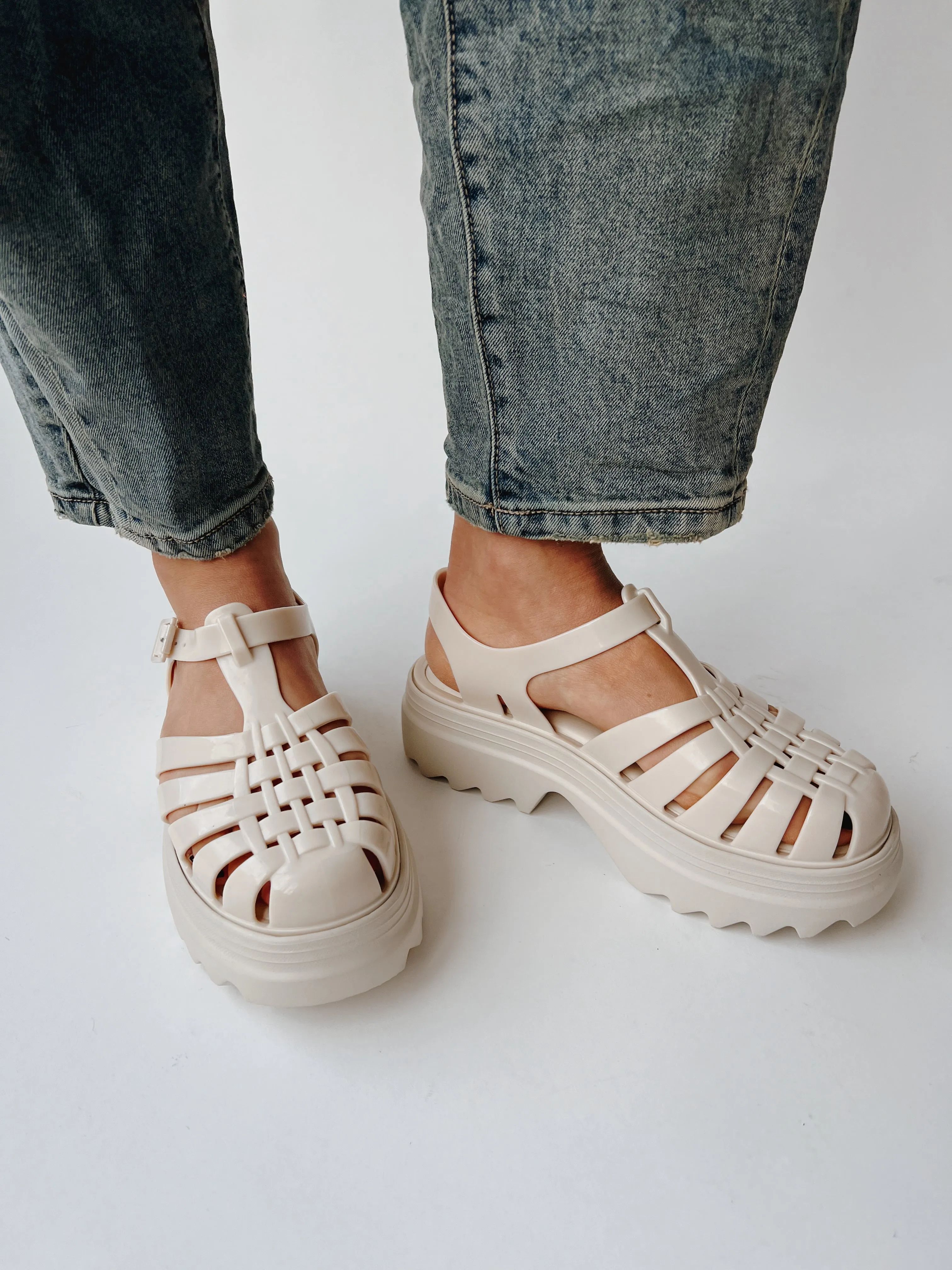 Melissa: Possession Platform II in Beige