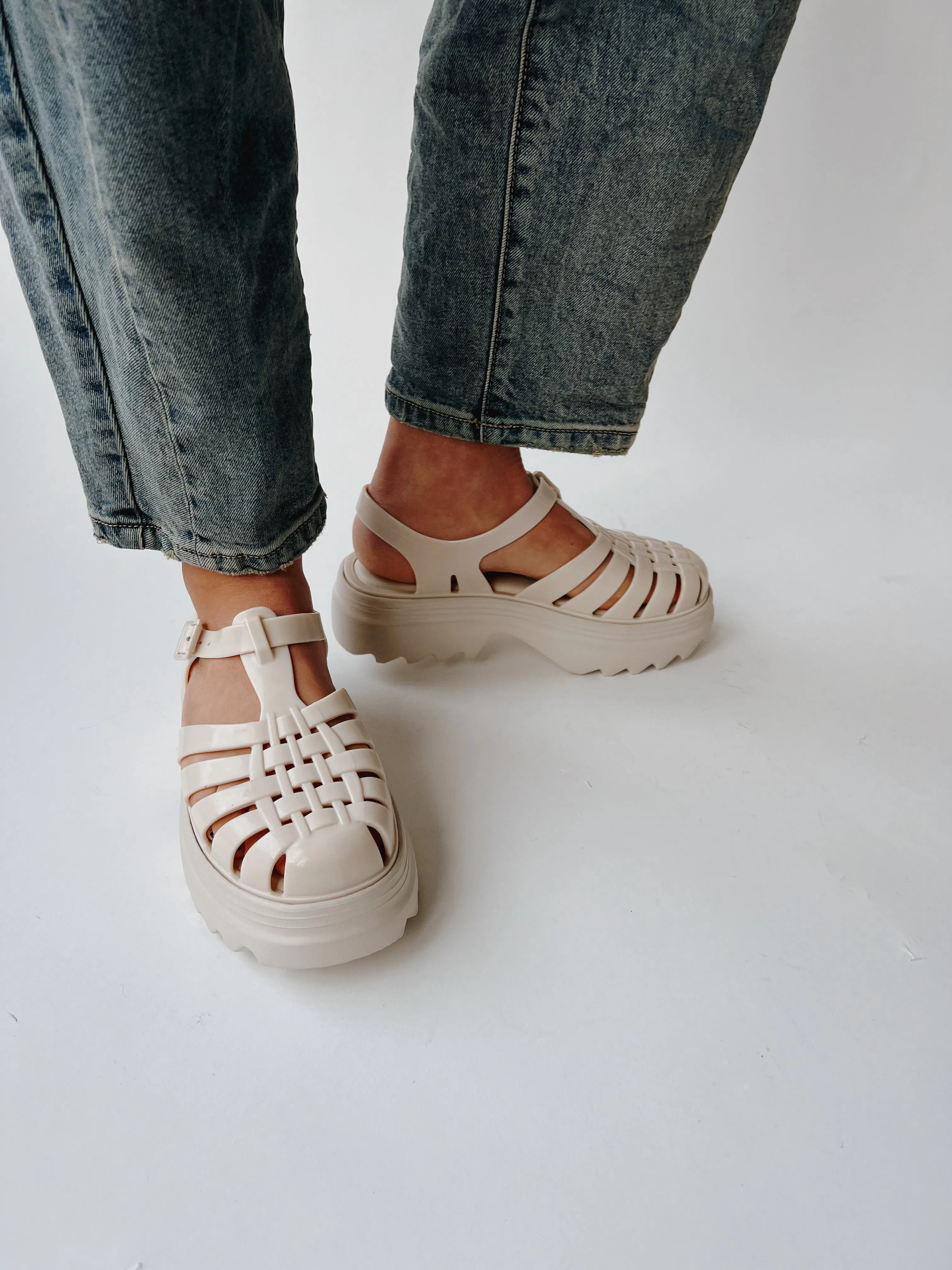 Melissa: Possession Platform II in Beige