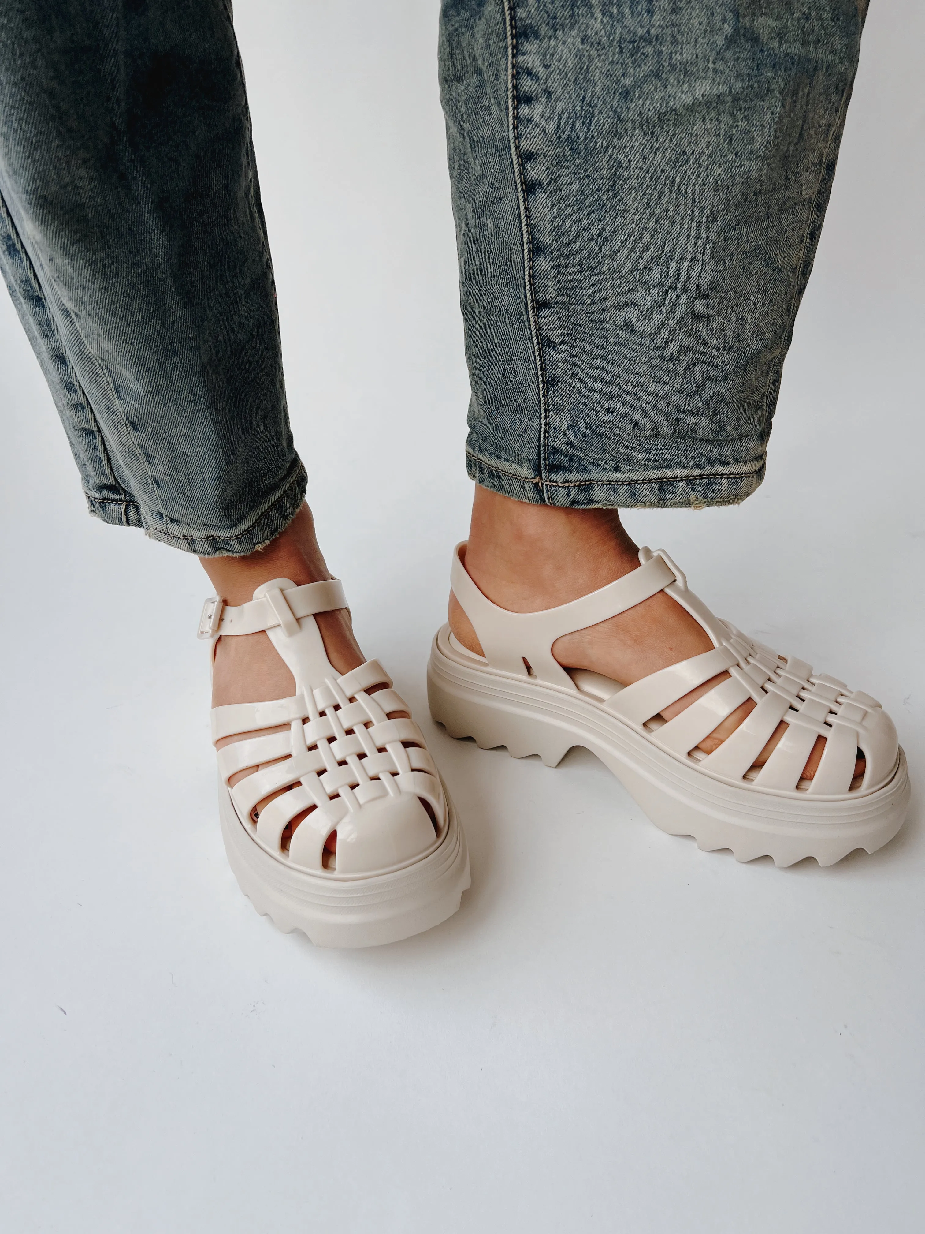 Melissa: Possession Platform II in Beige