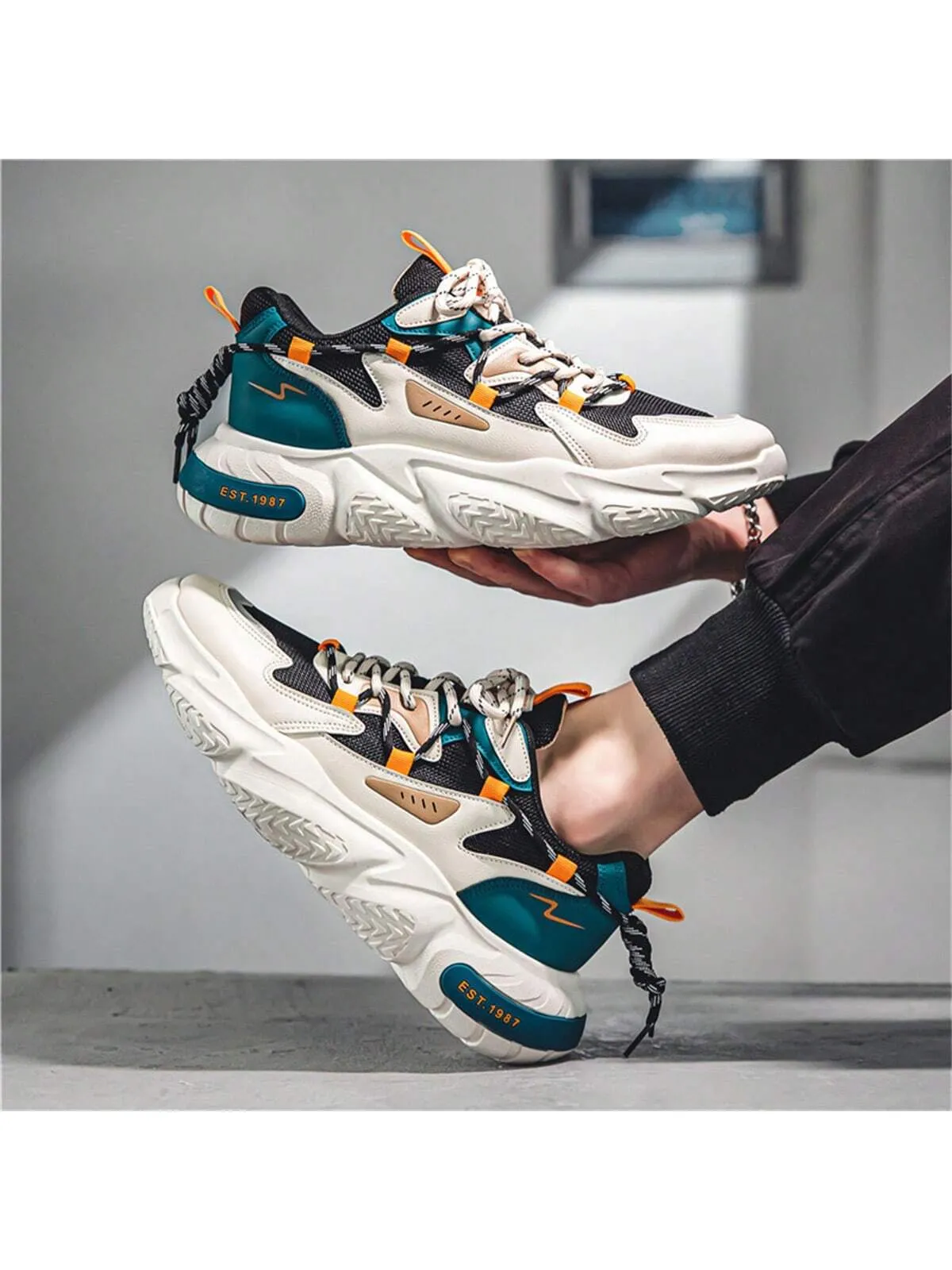 Men's Sports Shoes with Thickened Soles and Increased Height