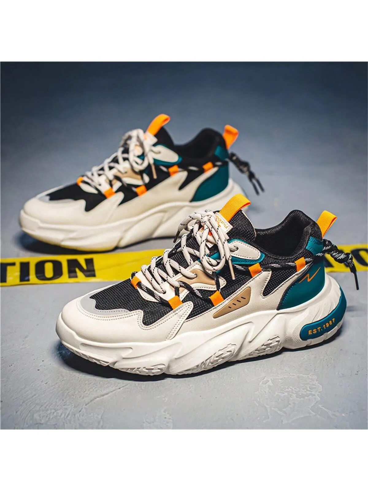Men's Sports Shoes with Thickened Soles and Increased Height