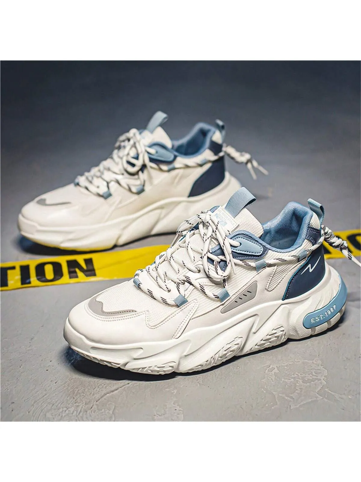 Men's Sports Shoes with Thickened Soles and Increased Height
