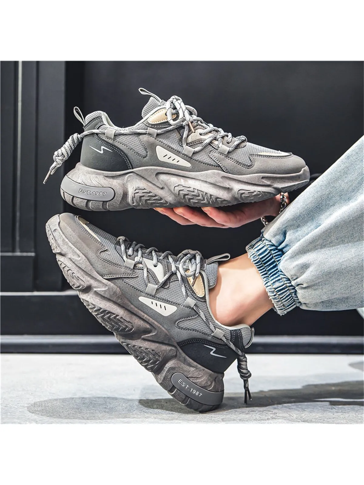 Men's Sports Shoes with Thickened Soles and Increased Height