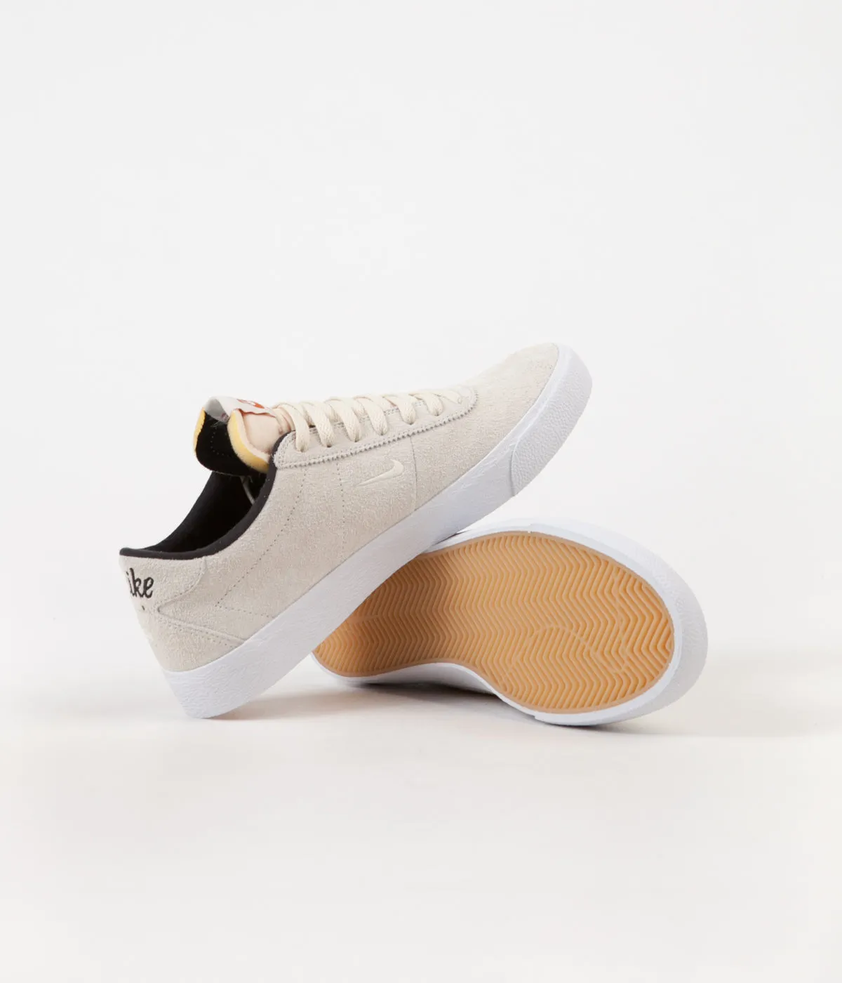 Nike SB Bruin Ultra Shoes - Light Cream / Light Cream - Black - Gum Yellow