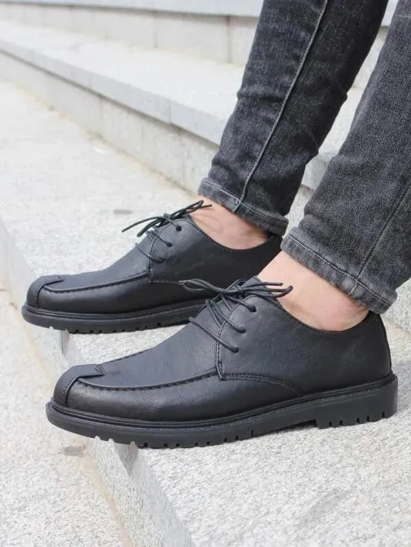 SHEIN Men Lace-up Front Oxford Shoes