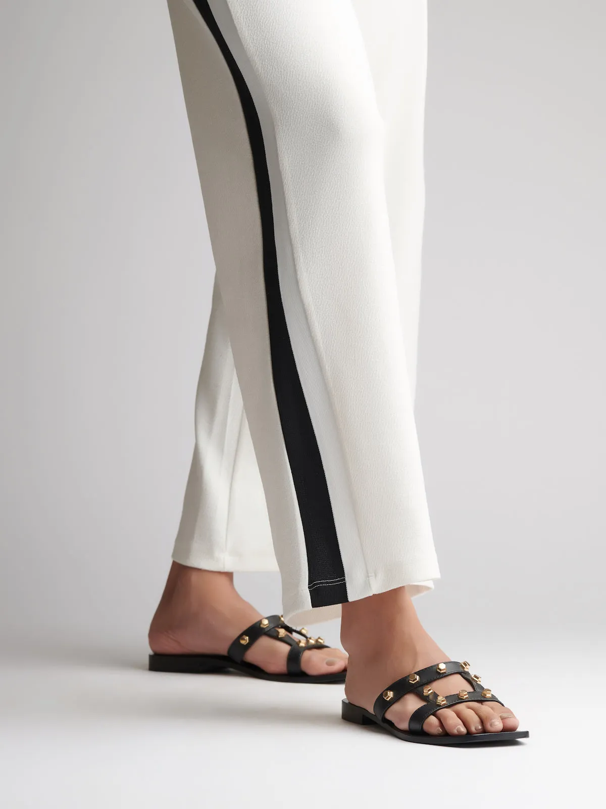 STUDDED SQUARE TOE SLIDES