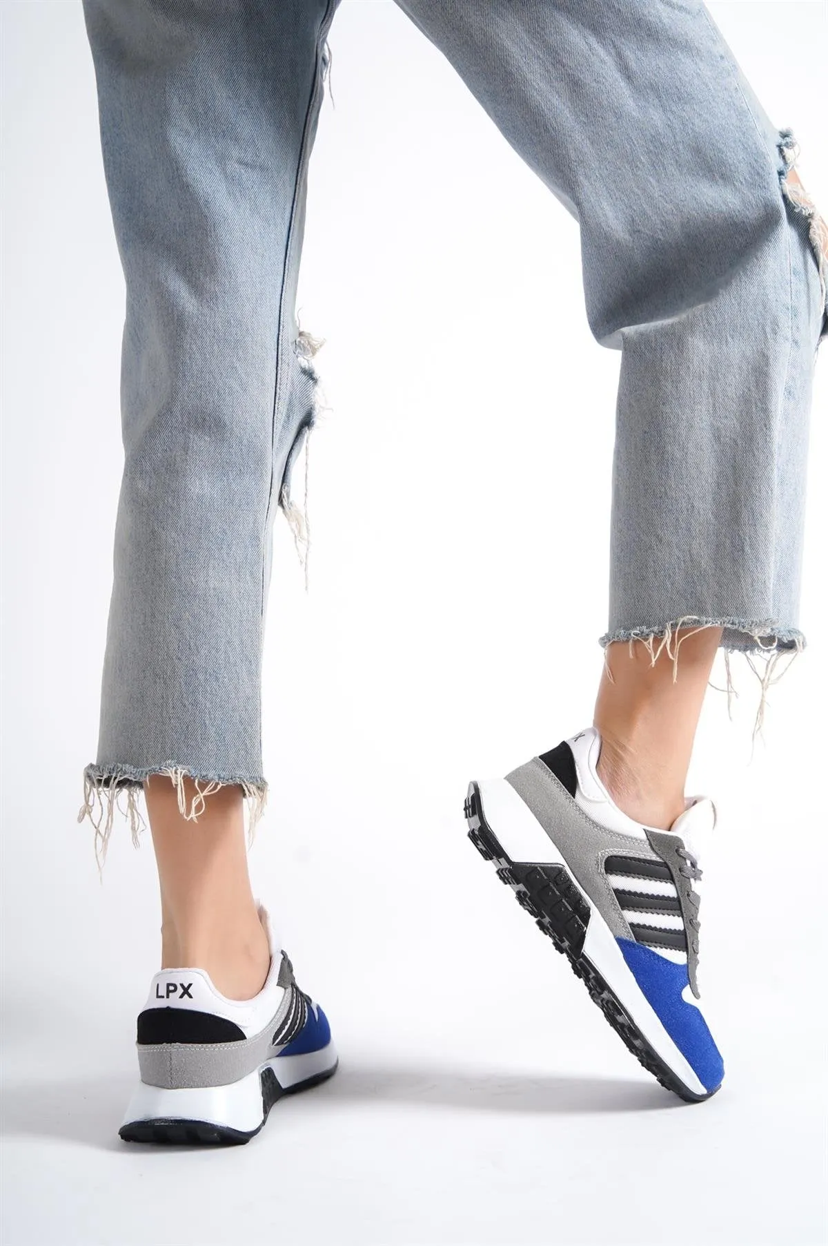 Unisex Blue 3-Stripes Sneaker