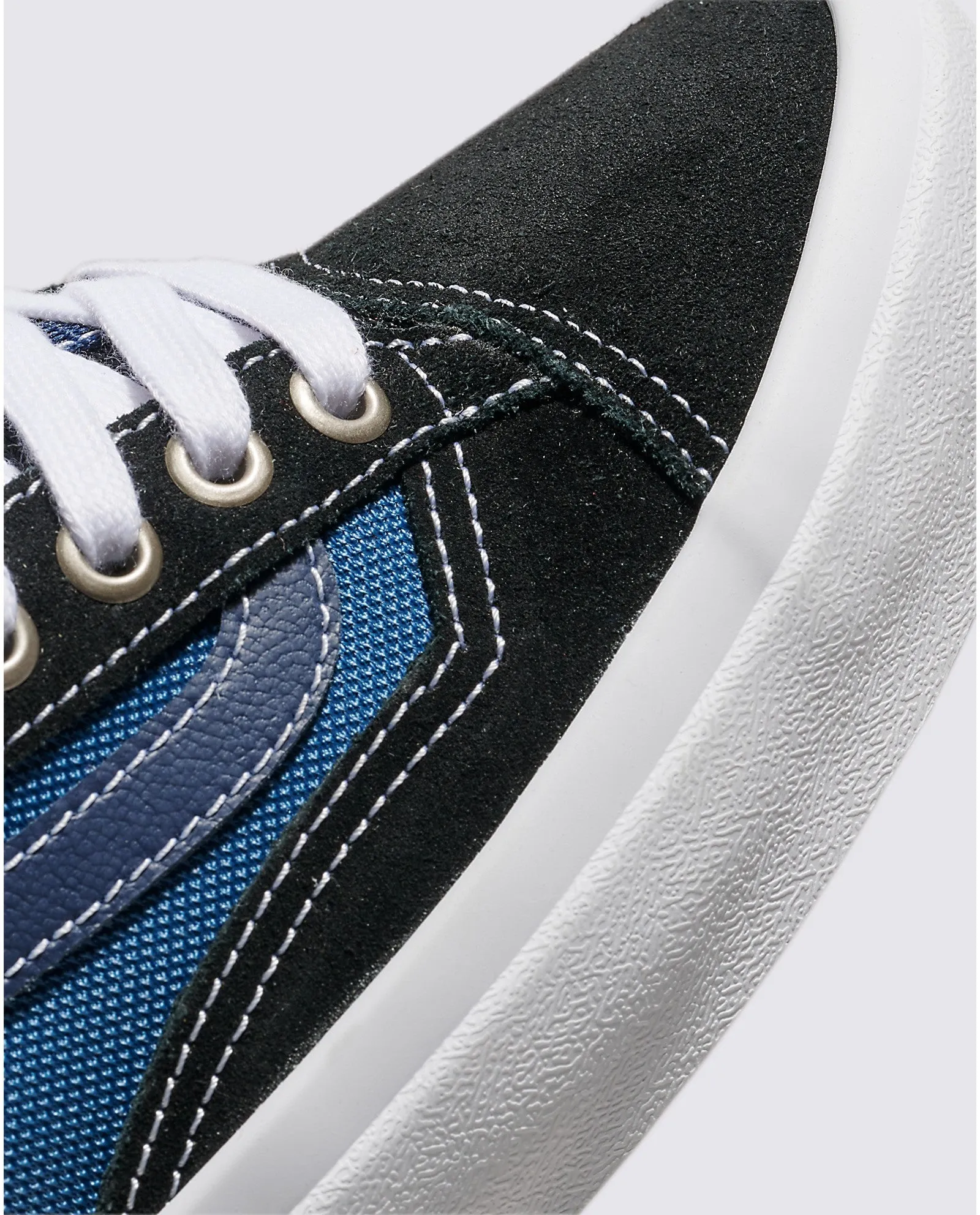 Vans Skate Old Skool 36  Skateboard Shoe - Black/STV Navy