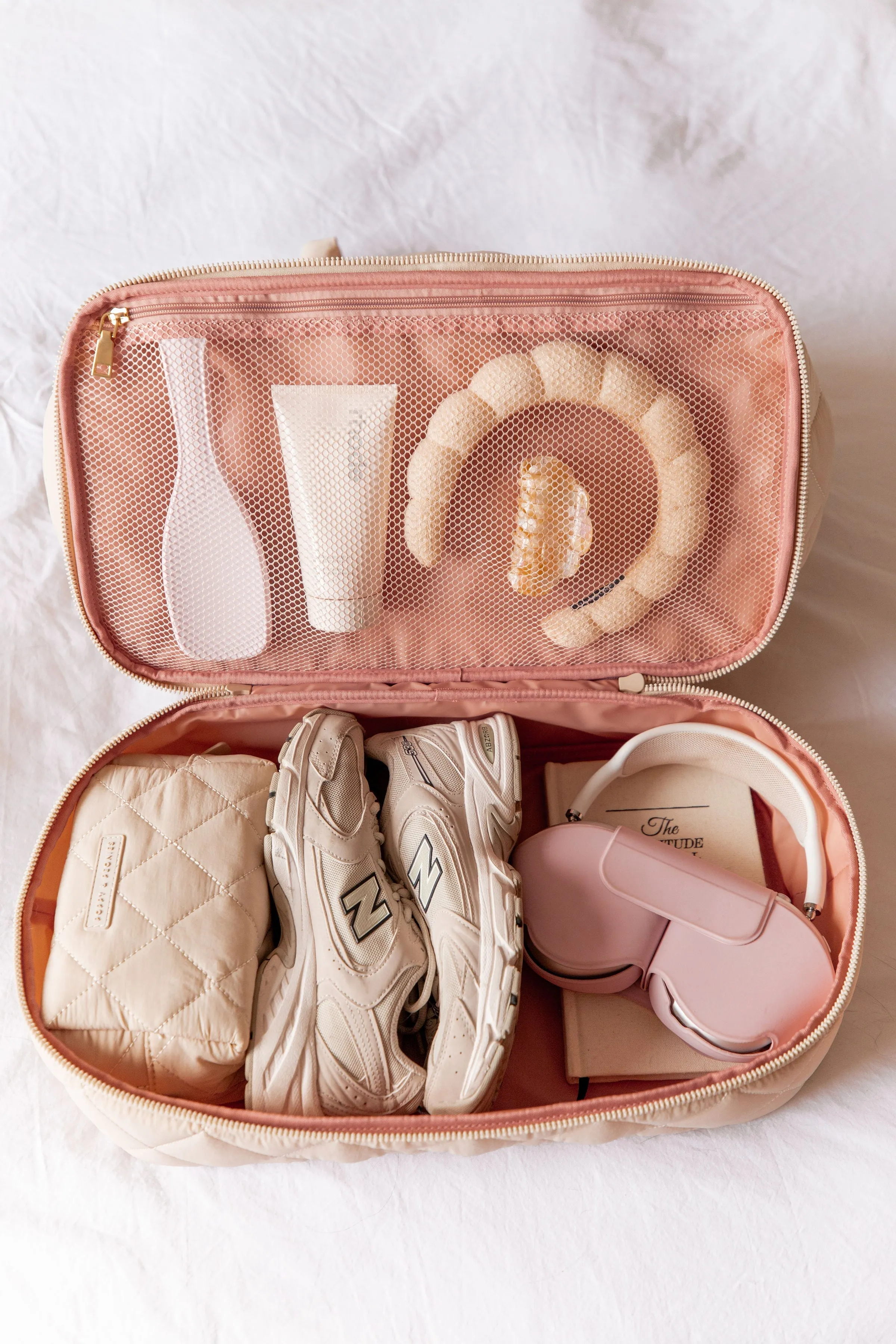 VOYAGER quilted cream