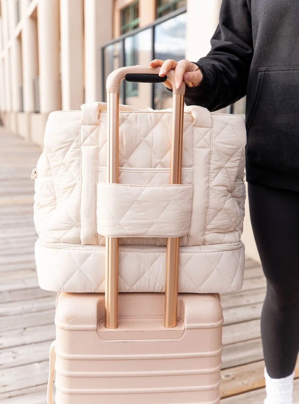 VOYAGER quilted cream